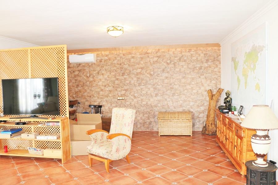 Villa for sale in Torrox