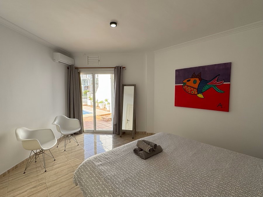 Precioso apartamento con piscina privada y gran terraza soleada a 300 metros de la playa de Burriana