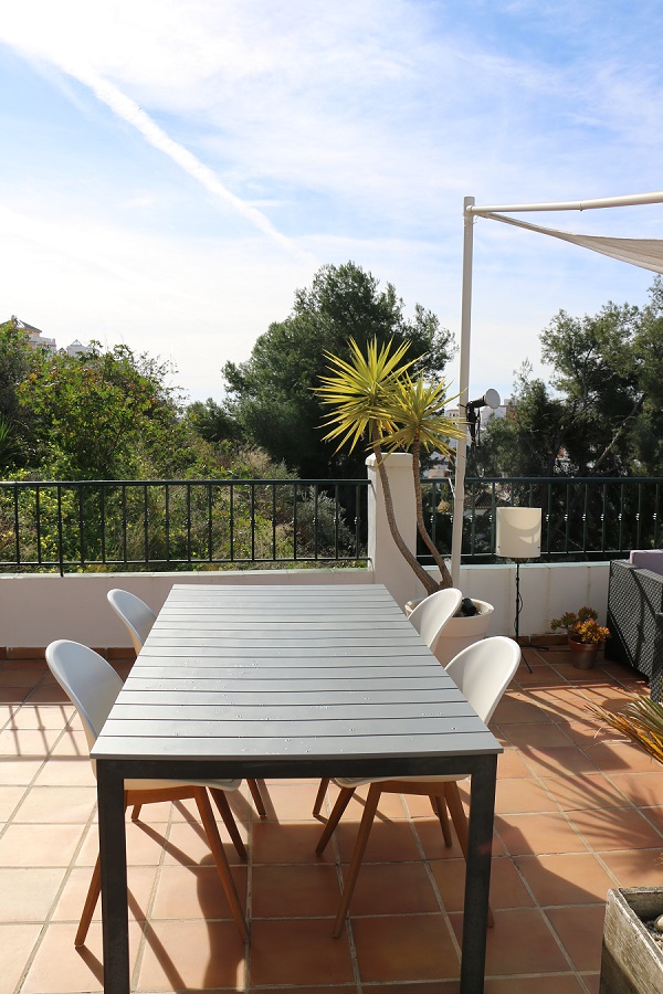 Prachtig appartement met privé zwembad en groot zonnig terras op 300 meter van het Burriana strand