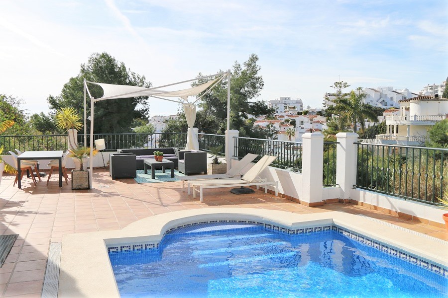 Bel appartement avec piscine privée et grande terrasse ensoleillée à 300 mètres de la plage de Burriana