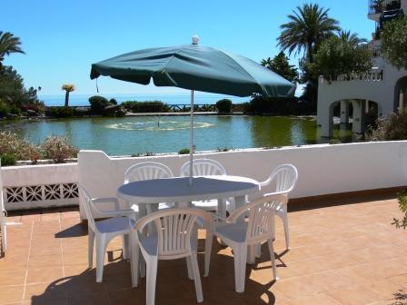 Apartamento de 1 dormitorio con vistas al mar en Capistrano Playa Nerja