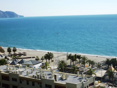 Appartement 1 chambre avec piscine commune et vue sur la mer à Nerja