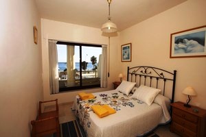 2-Zimmer-Wohnung in erster Linie am Strand von Burriana in Nerja