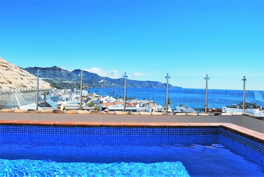 Apartment with 2 bedrooms in the heart of Nerja