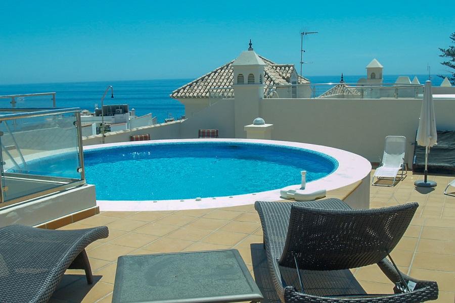 Precioso apartamento en el corazón de Nerja con piscina comunitaria y a poca distancia de la playa