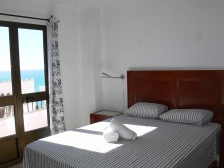 Precioso apartamento con vistas al mar y a la playa de Burriana.