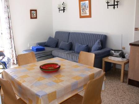 Bel appartement avec vue sur la mer et la plage de Burriana.