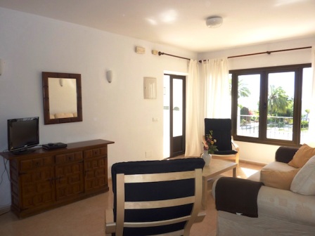 Apartamento de 2 dormitorios con vistas al mar en Capistrano Playa en Nerja