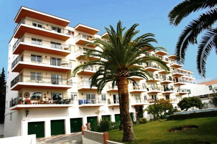 3 bedroom apartment a short walk to the beach and town centre of Nerja