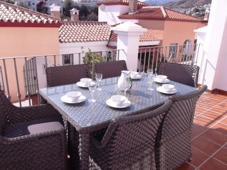 Vakantiehuis met 3 slaapkamers op 400 meter van het Burriana strand in Nerja, Zuid Spanje