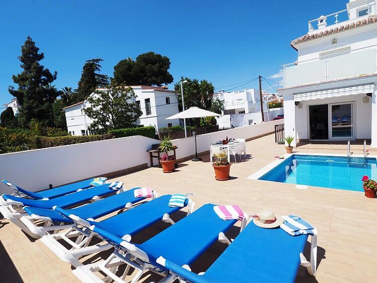 Ferienvilla mit 3 Schlafzimmern und privatem Pool in Nerja