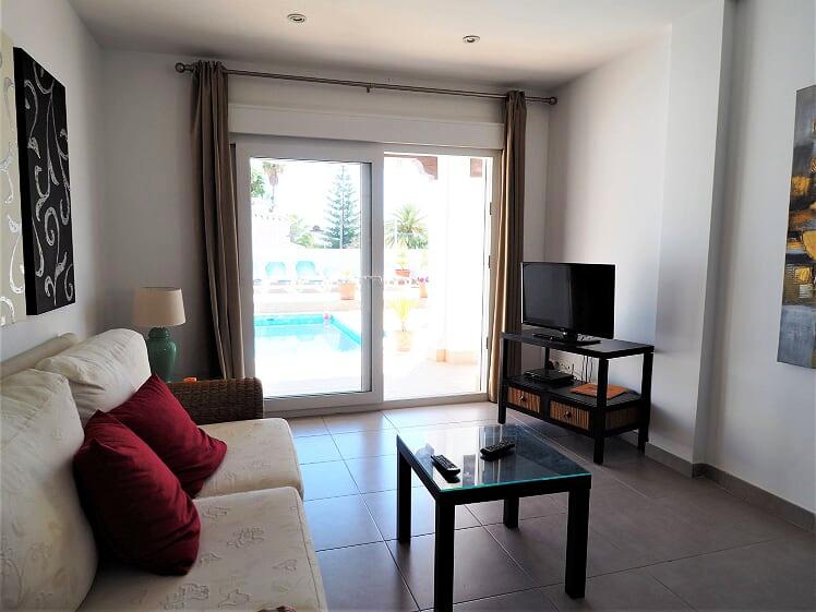 Semestervilla med 3 sovrum och privat pool i Nerja