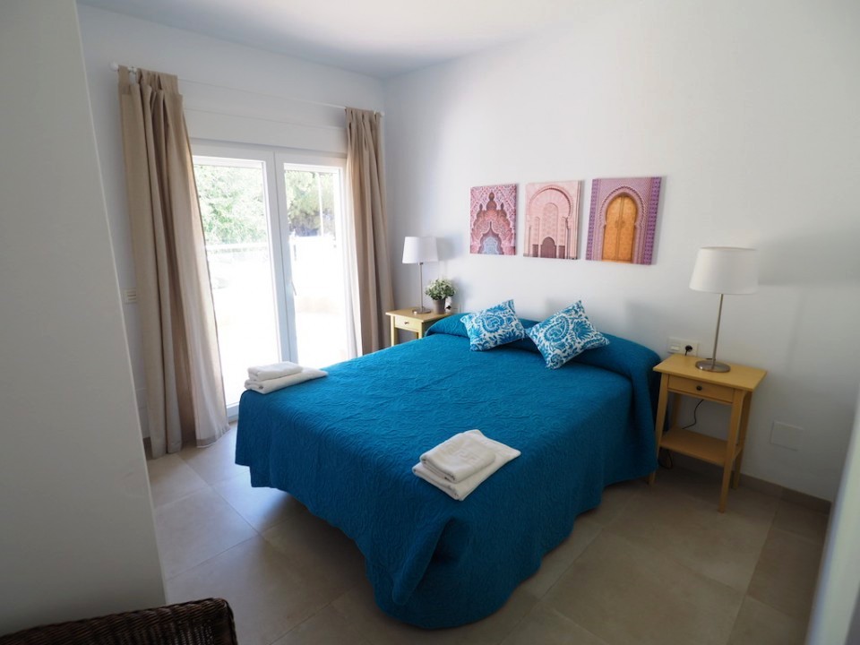 Nueva villa de 3 dormitorios con piscina privada idealmente ubicada en Nerja