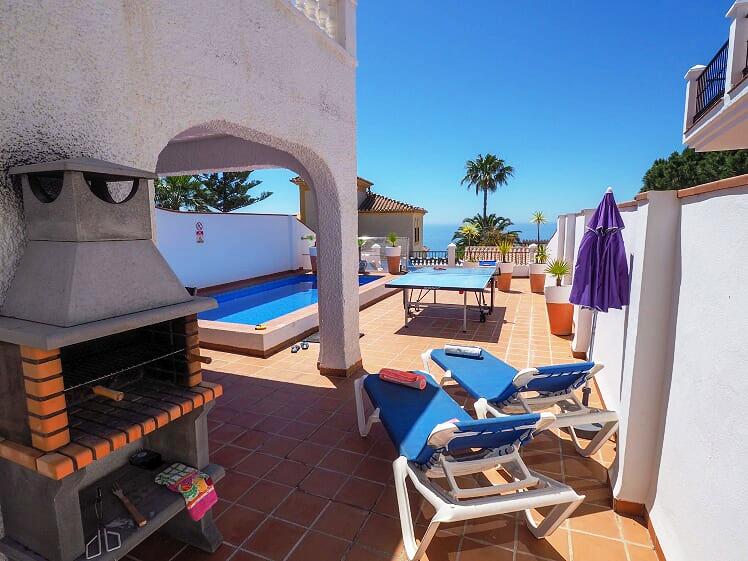 Villa de vacances avec vue sur la mer, piscine et 3 chambres à Nerja