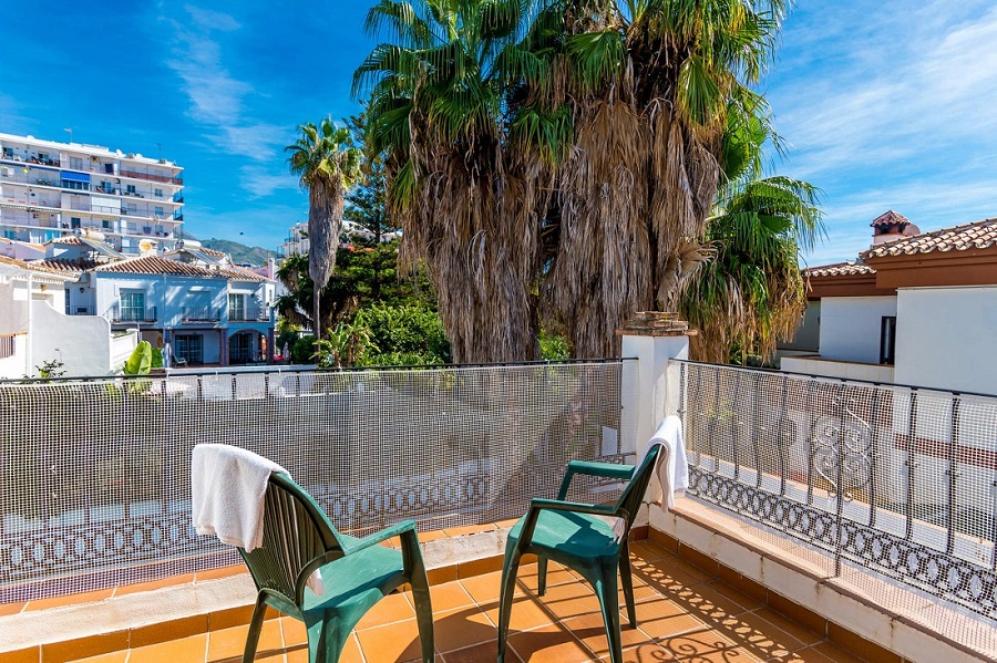 Rymlig villa med pool i Parador-området i Nerja, södra Spanien.