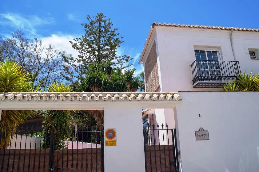 Villa med 4 soverom, privat basseng og ligger innen gangavstand fra stranden og sentrum av Nerja.