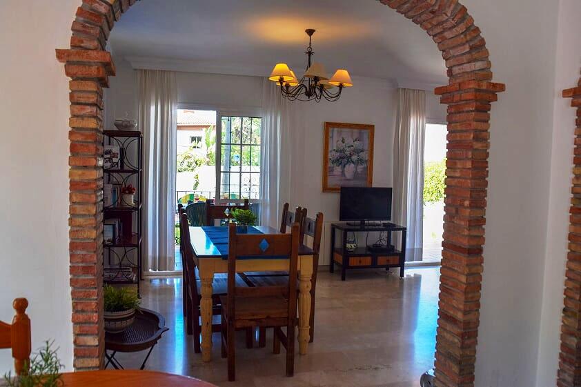 Villa with 4 bedrooms, private pool and located within walking distance of the beach and center of Nerja.