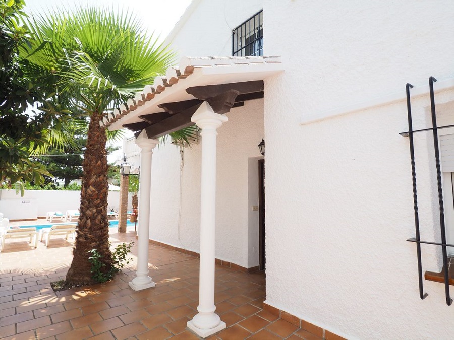 4-værelses villa med pool i Parador-området i Nerja, Sydspanien