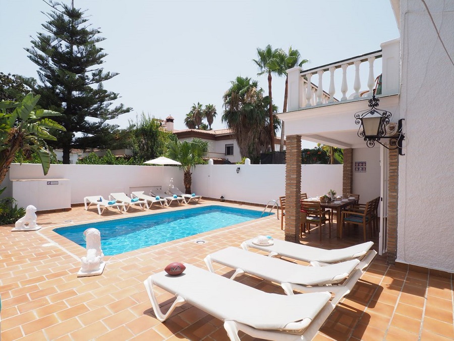 Villa de 4 chambres avec piscine dans le quartier du Parador à Nerja, dans le sud de l’Espagne