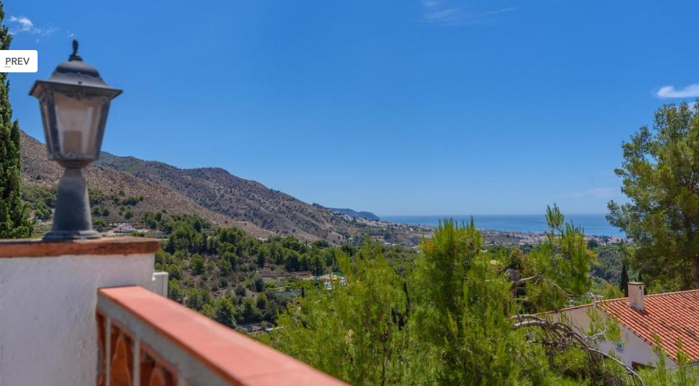 Feriehus med privat pool mellem Nerja og Frigiliana