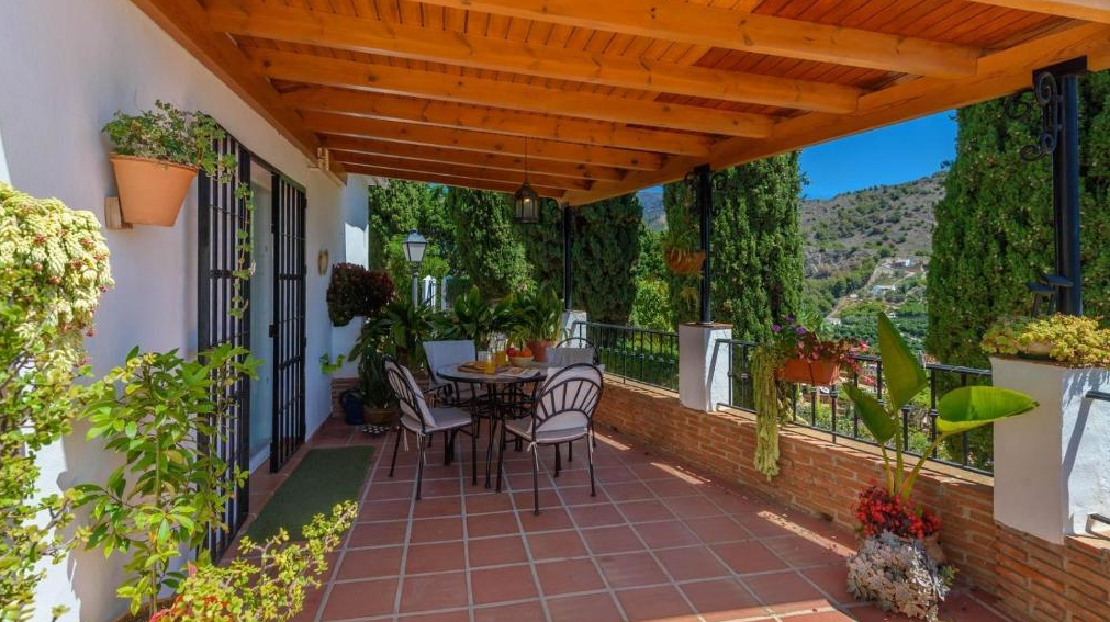 Casa de vacaciones con piscina privada entre Nerja y Frigiliana