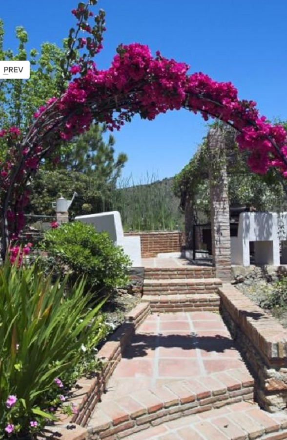 Geräumige Villa mit großem Garten und Swimmingpool zwischen Nerja und Frigiliana