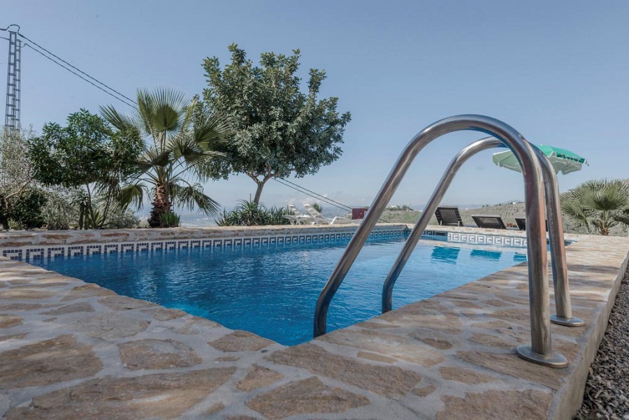 Ferienhaus mit Pool und Meerblick in Algarrobo, Südspanien