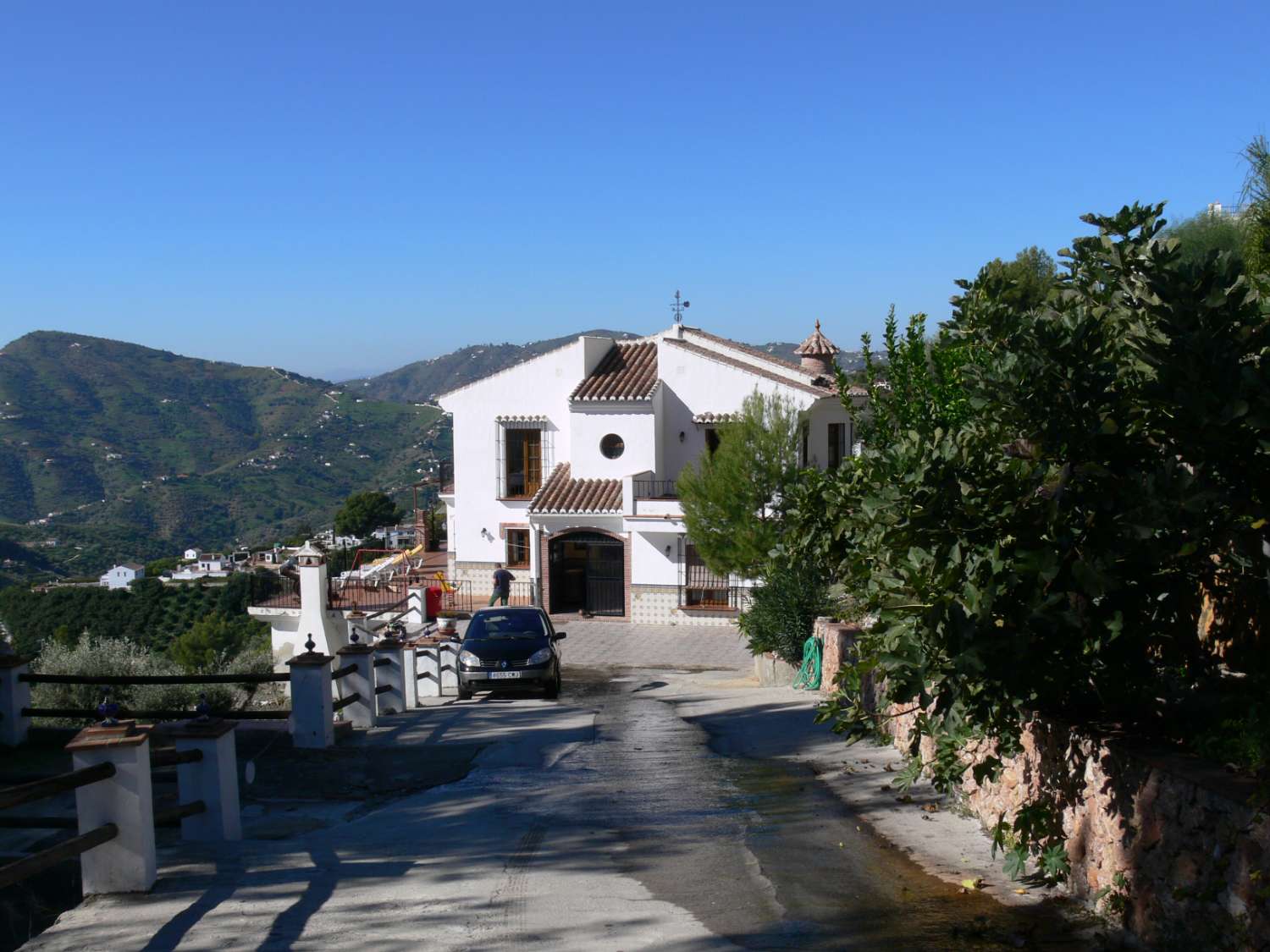 Smuk rummelig Cortijo med smuk have og privat pool i området Frigiliana, Sydspanien