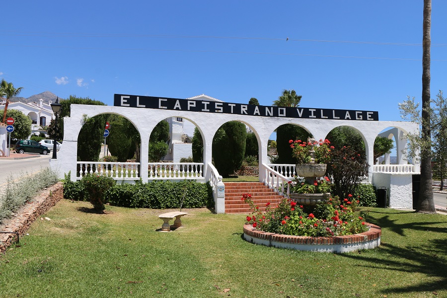 Renovierte, geschmackvoll eingerichtete Wohnung im begehrten Capistrano Village in Nerja.