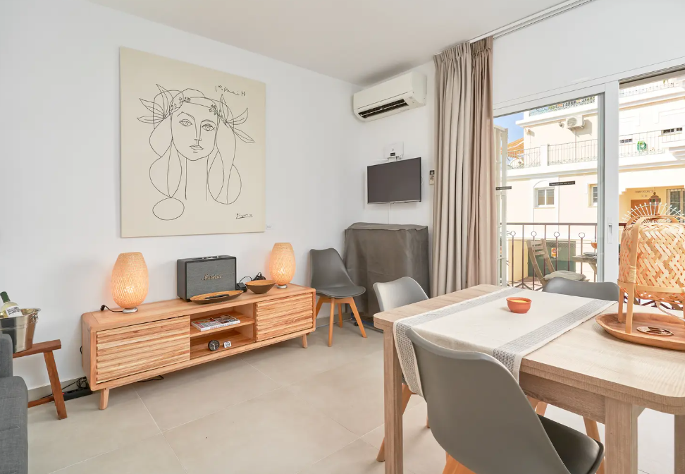 Fantastique appartement 1 chambre à deux pas de la célèbre plage de Burriana à Nerja !