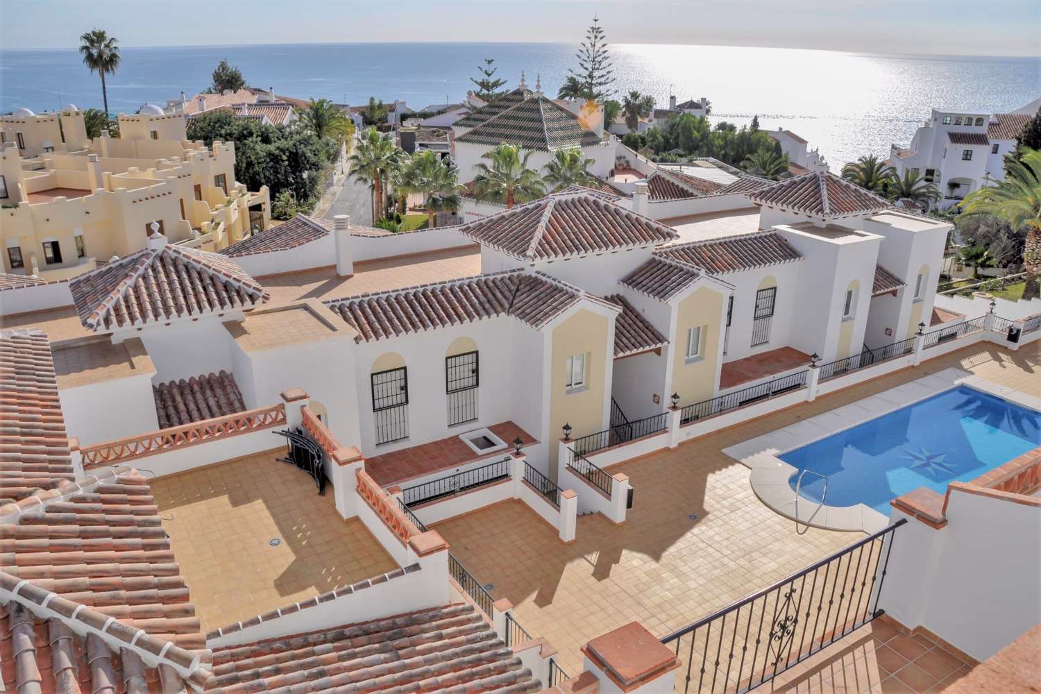 Appartement met 2 slaapkamers en gemeenschappelijk zwembad vlakbij het Burriana strand van Nerja