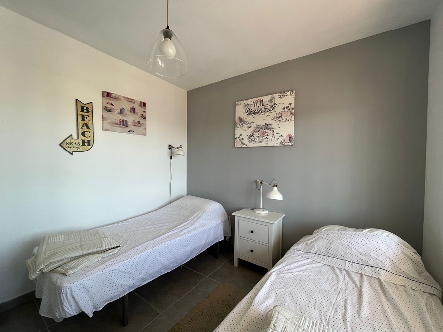 Appartement moderne entièrement rénové à 5 minutes à pied de la plage de Burriana et du centre de Nerja