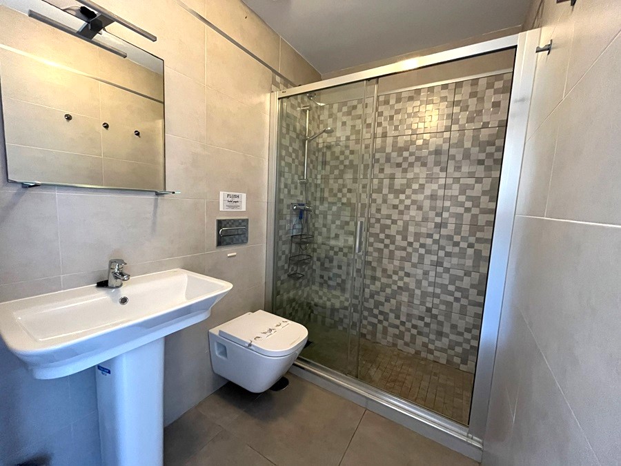 Exclusief bij Villandalux, penthouse in het centrum van Nerja met prachtig zeezicht en jacuzzi