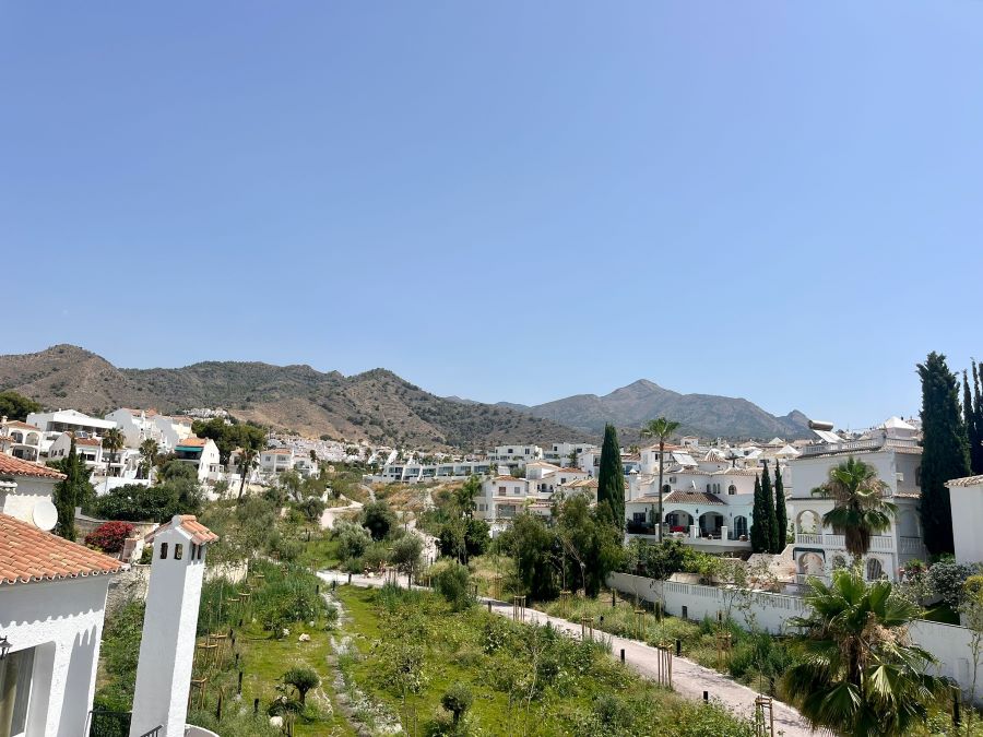 Eksklusivt for Villandalux, villa med privat basseng 500 meter fra Burriana-stranden.