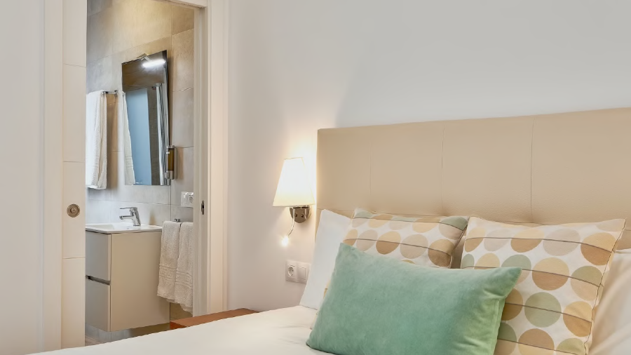 Deux appartements indépendants rénovés dans une maison de ville dans le centre de Nerja