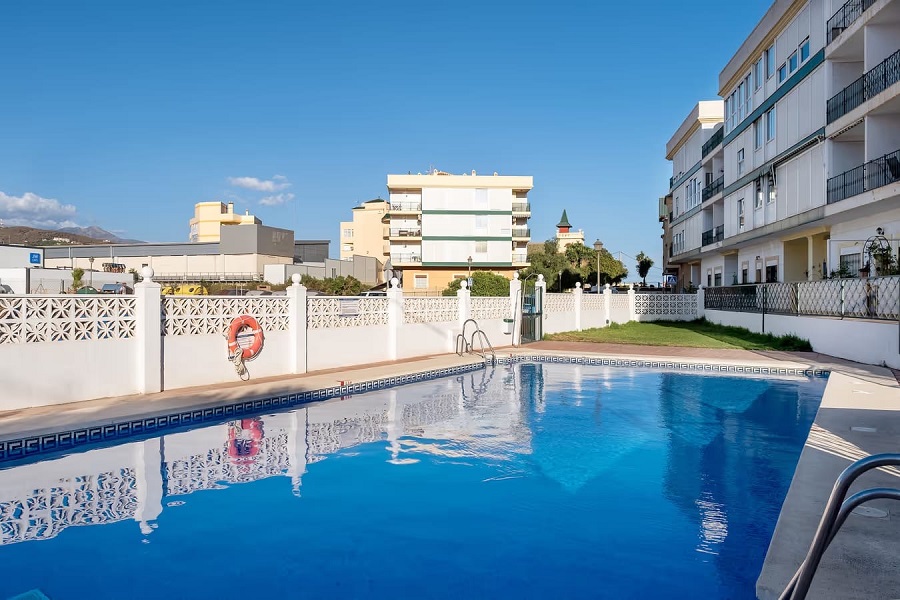 Mooi appartement met 3 slaapkamers dicht bij het strand van Torrox Costa.