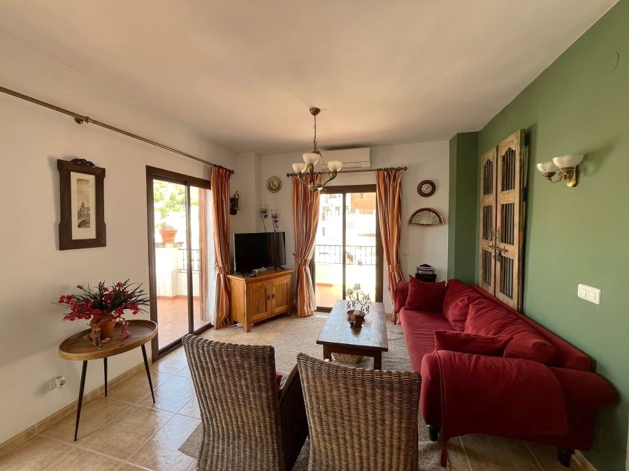 Exclusief bij Villandalux, appartement in Frigiliana met prachtig uitzicht op de bergen.