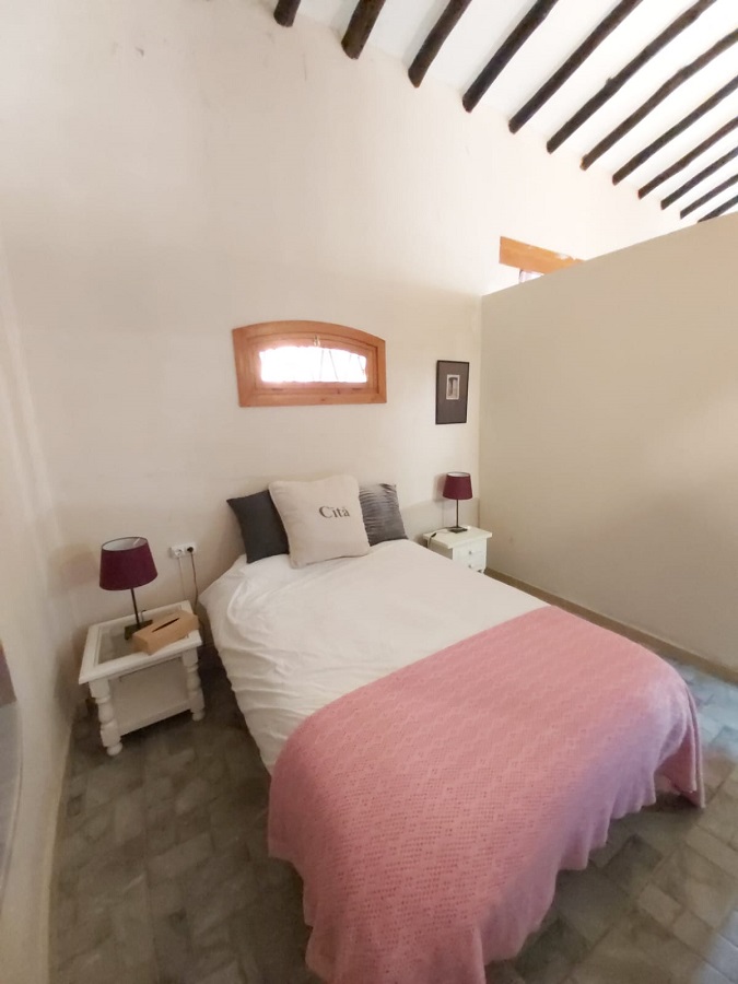 Special characteristic detached house in Nerja with 4 spacious bedrooms, 3 bathrooms and private pool.