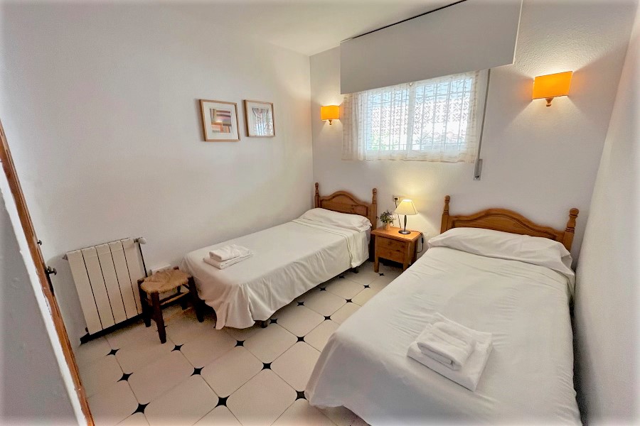 Apartment in idealer Lage in der Nähe des berühmten Strandes Burriana und in der Nähe des lebhaften Zentrums von Nerja, für einen wunderbaren Strandurlaub in Nerja.