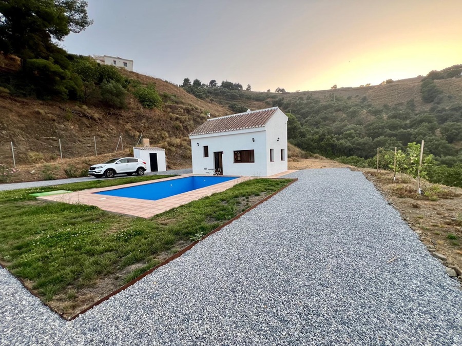 Charmante maison de campagne rénovée avec piscine privée à Frigiliana