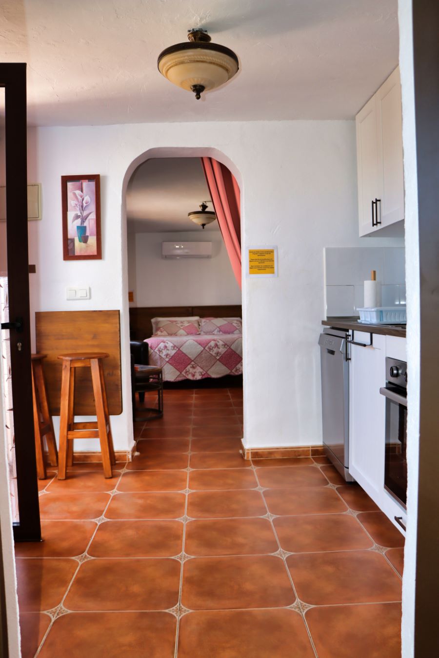 Good opportunity for investors. 7 studios in Vélez-Malaga with pool and beautiful mountain views.