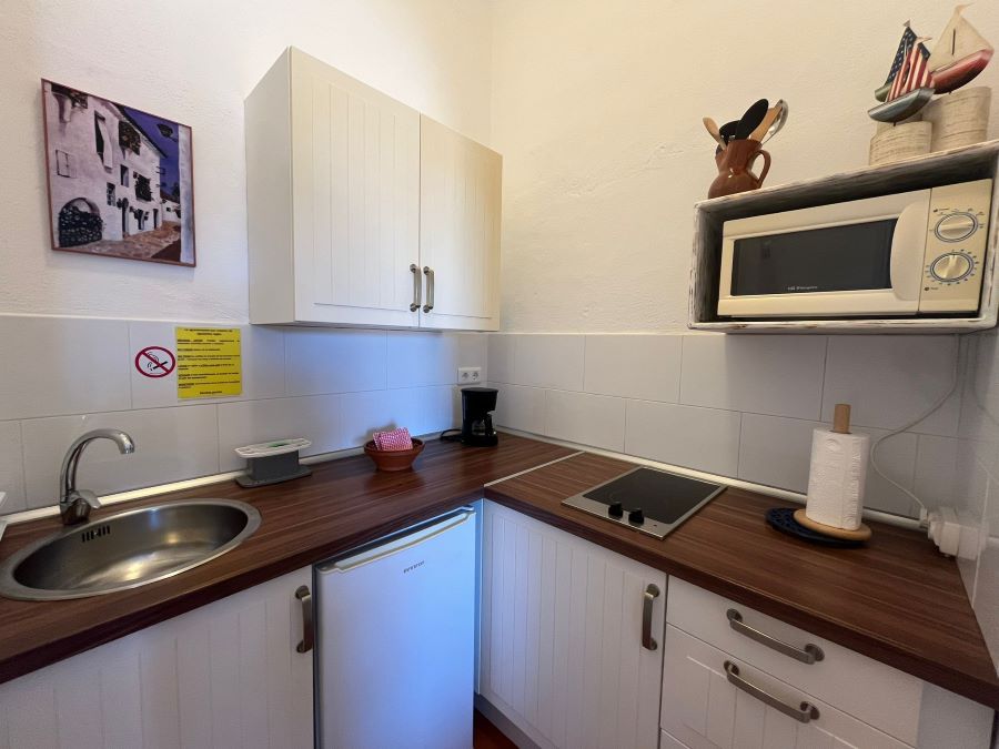 Goede kans voor investeerders. 7 studio's in Vélez-Malaga met zwembad en uitzicht op de bergen.