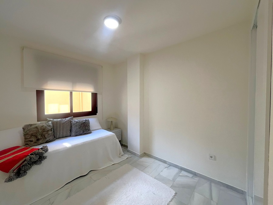 Apartamento con acabados de lujo en las afueras del centro de Nerja.