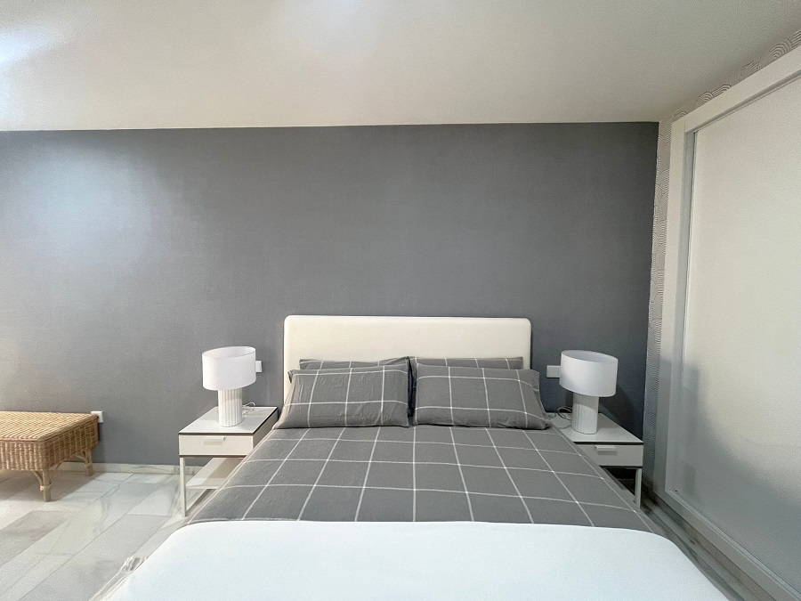 Apartamento con acabados de lujo en las afueras del centro de Nerja.