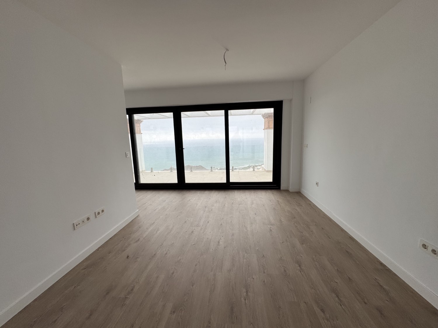 21 geschakelde nieuwbouw woningen met prachtig zeezicht in Torrox Costa