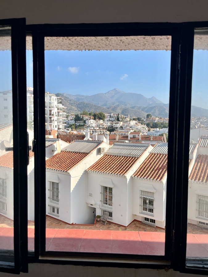 Nu exclusief bij Villandalux! Één slaapkamer appartement in de Parador zone in Nerja.