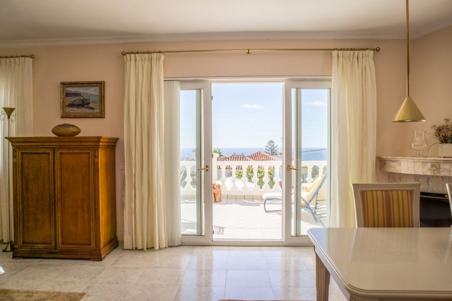 Casa independiente con piscina privada e increíbles vistas al mar en Maro, Nerja