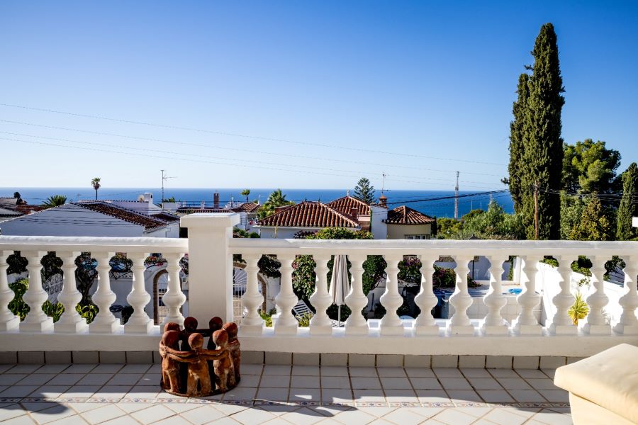 Casa independiente con piscina privada e increíbles vistas al mar en Maro, Nerja