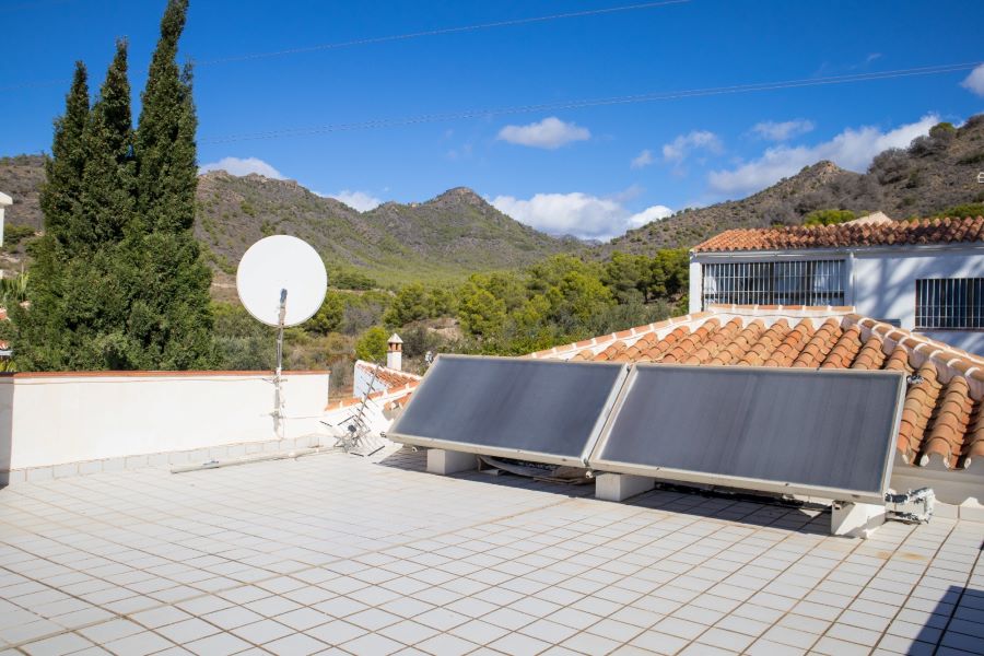 Maison individuelle avec piscine privée et vue incroyable sur la mer à Maro, Nerja