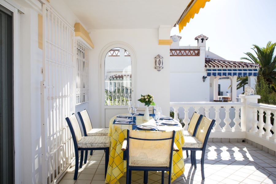 Casa independiente con piscina privada e increíbles vistas al mar en Maro, Nerja